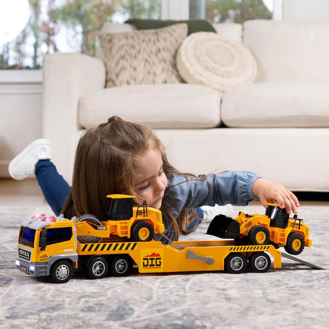 Deluxe Large Construction Long Hauler with 2 Vehicles — view 4